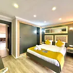 Апарт-отель The Neom