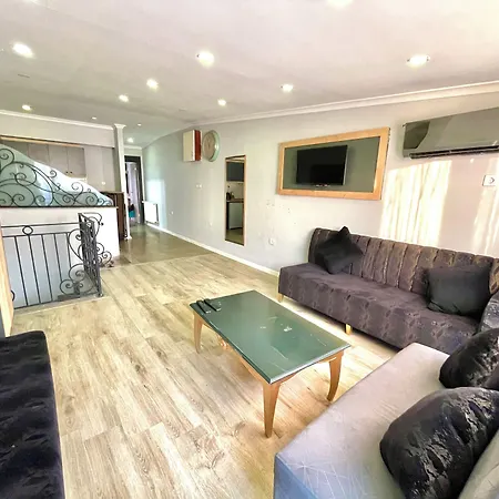 The Neom מלון דירות 3*