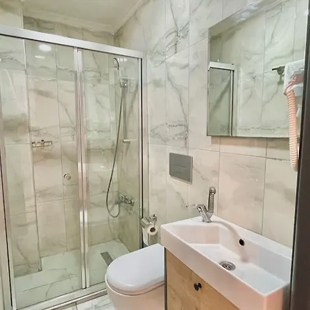 Aparthotel The Neom 3*