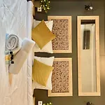 The Neom 3*